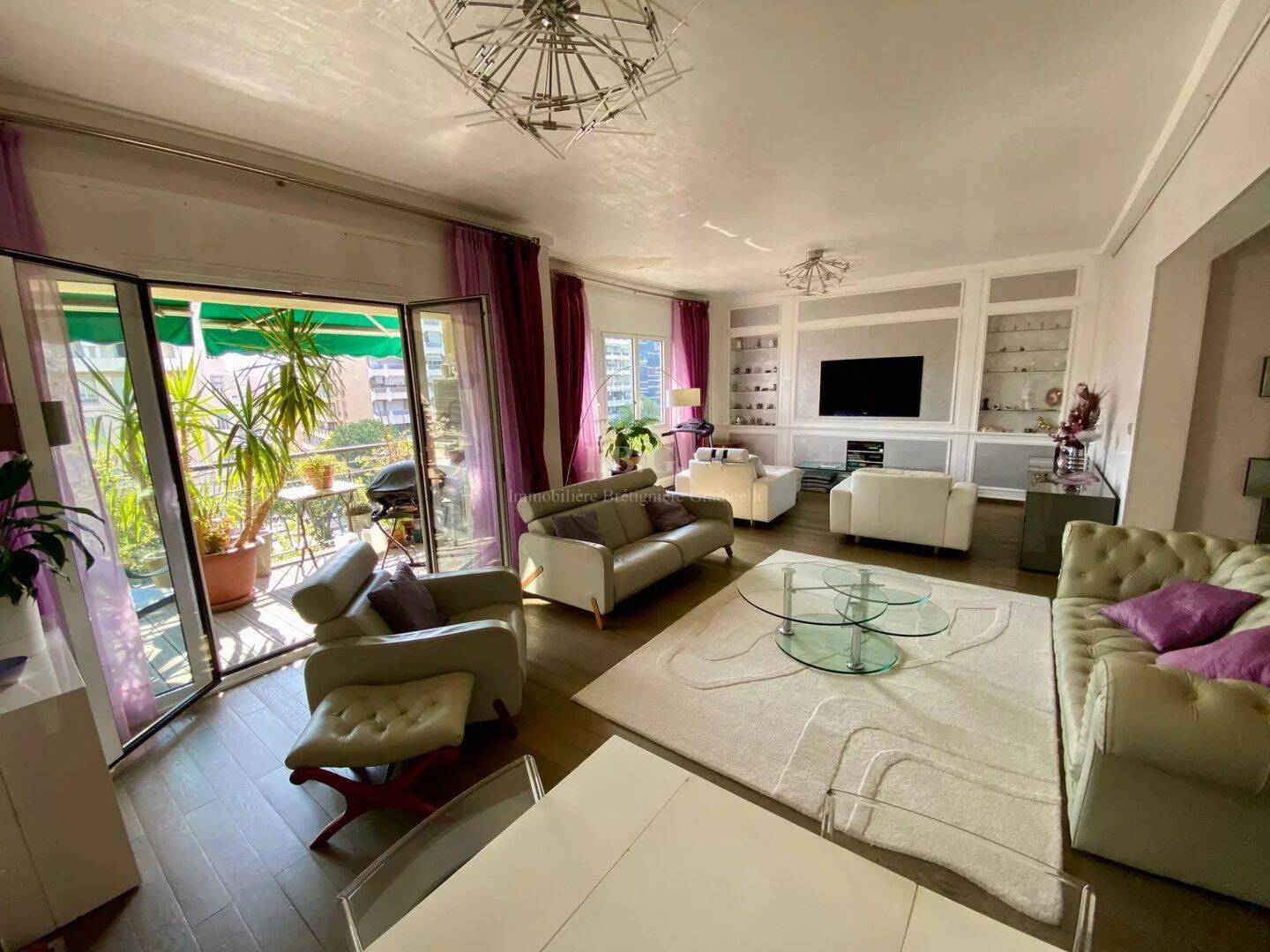 Appartement 4 pièces 128 m² · à Marseille 8ème Arrondissement · 127,5 m² · 550 000 €