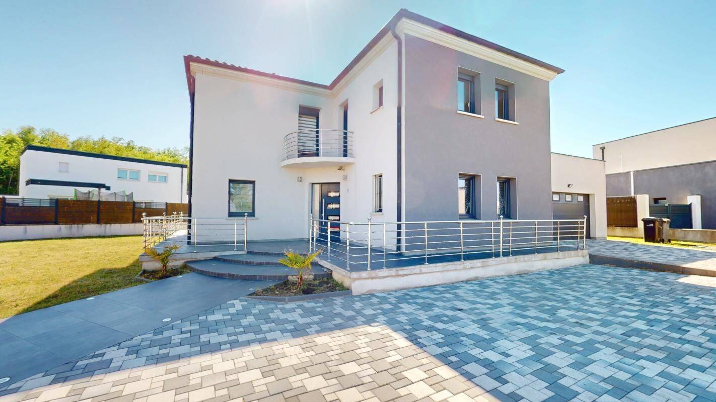 Maison 6 pièces 210 m² · à Amnéville · 210 m² · 549 900 €