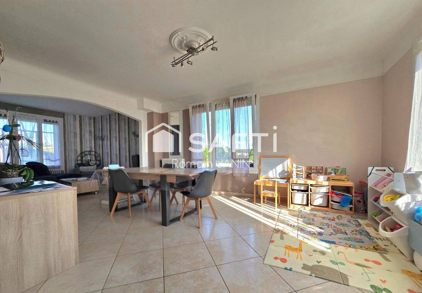 Maison 5 pièces 115 m² · à Thierville-sur-Meuse · 115 m² · 215 000 €