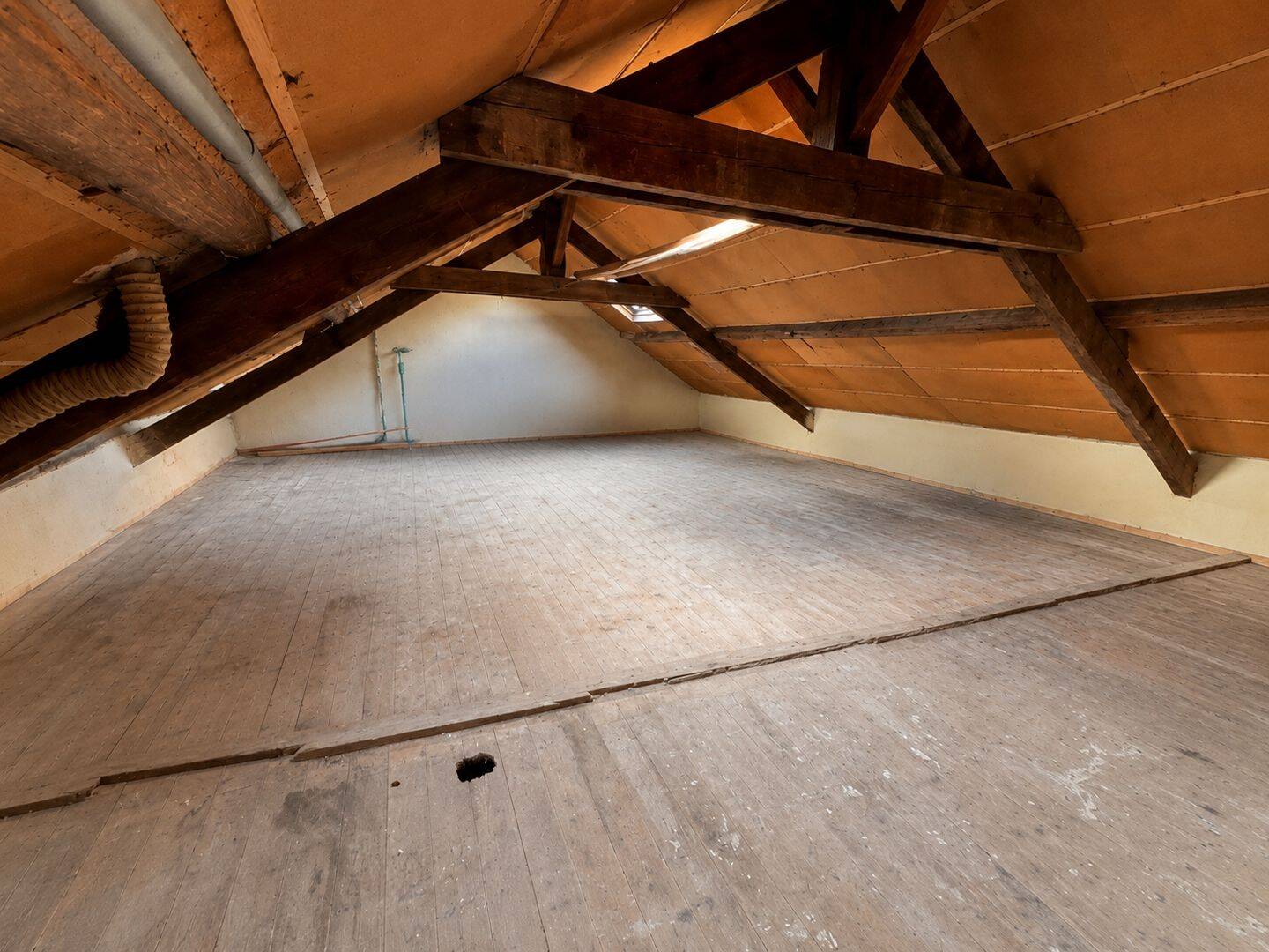 Appartement 1 pièce 57 m² · à Épinal · 56,7 m² · 13 500 €