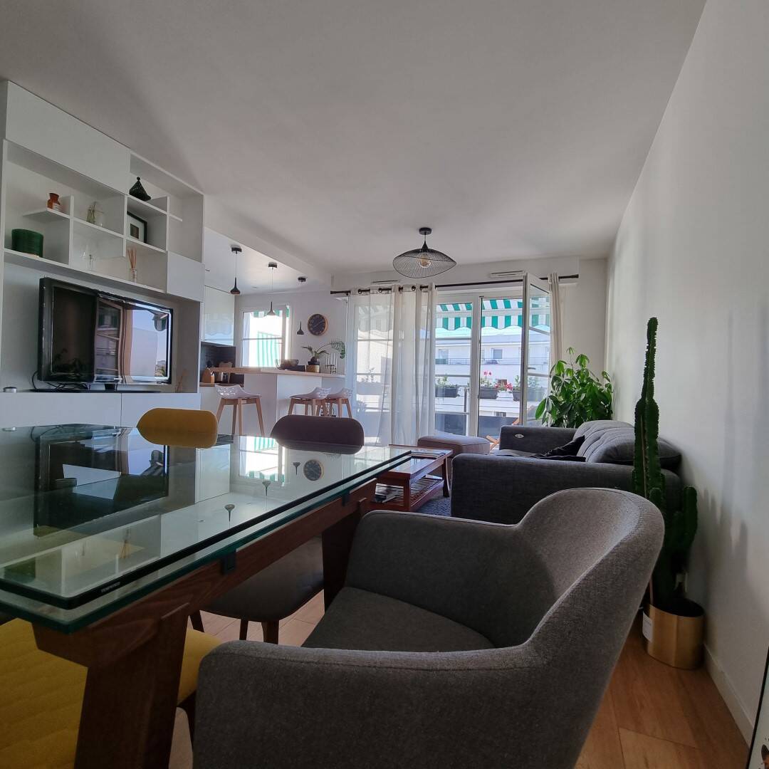 Appartement 3 pièces 70 m² · à Bois-Colombes · 70 m² · 2 300 €