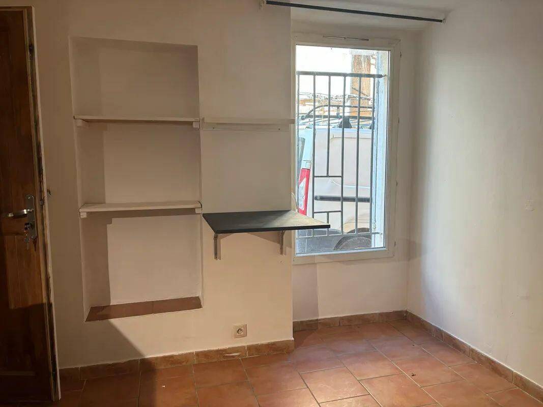 Appartement 1 pièce 15 m² · à Aix-en-Provence · 15 m² · 450 €