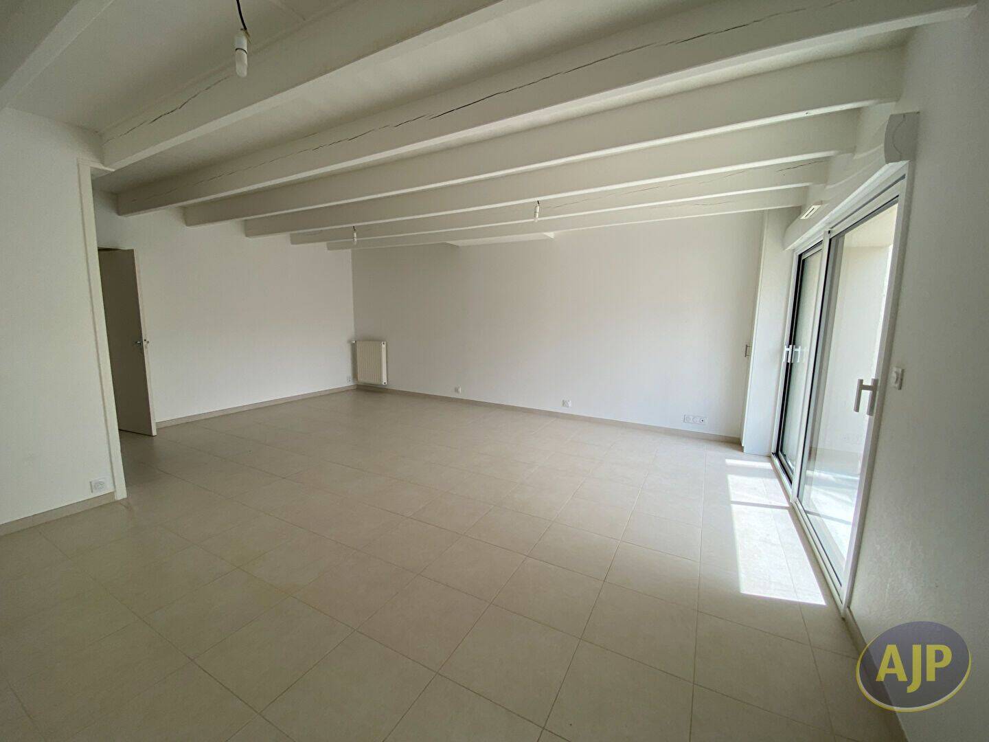 Maison 4 pièces 93 m² · à Vallet · 93 m² · 995 €