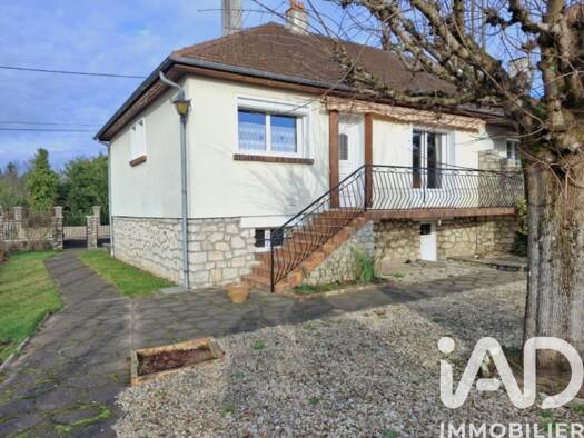Maison à vendre 118 000 € 3 pièces 2 chambres 69 m² 726 m² de terrain Briare 45250