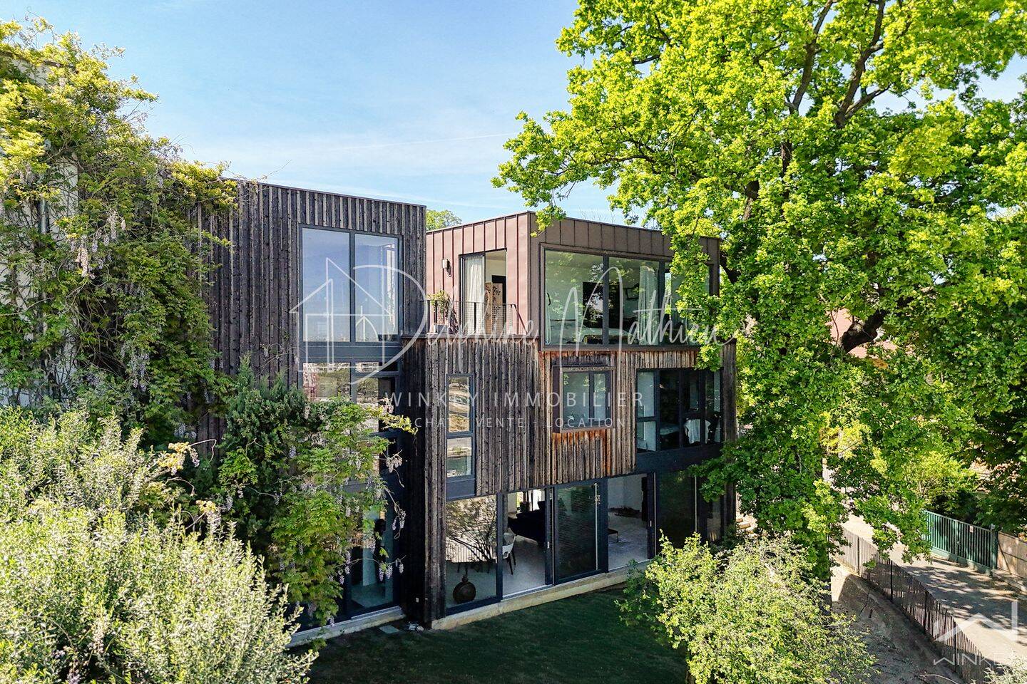 Maison 8 pièces 221 m² · à Sèvres · 220,8 m² · 2 560 000 €