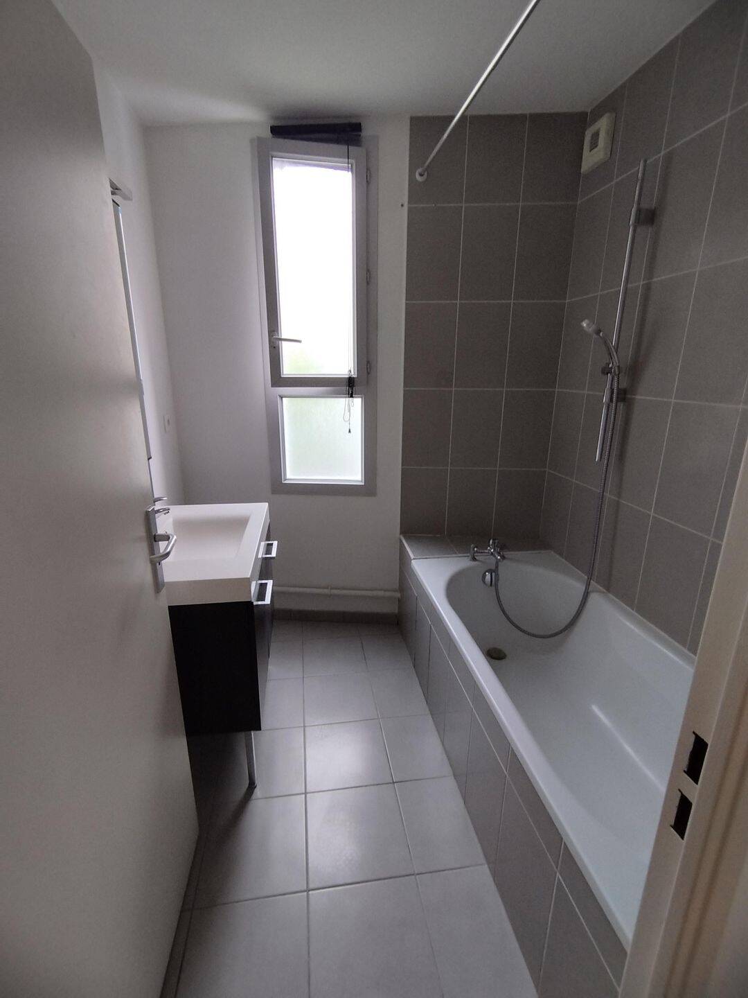 Appartement 3 pièces 76 m² · à Lyon 9ème Arrondissement · 76,2 m² · 1 043 €/mois