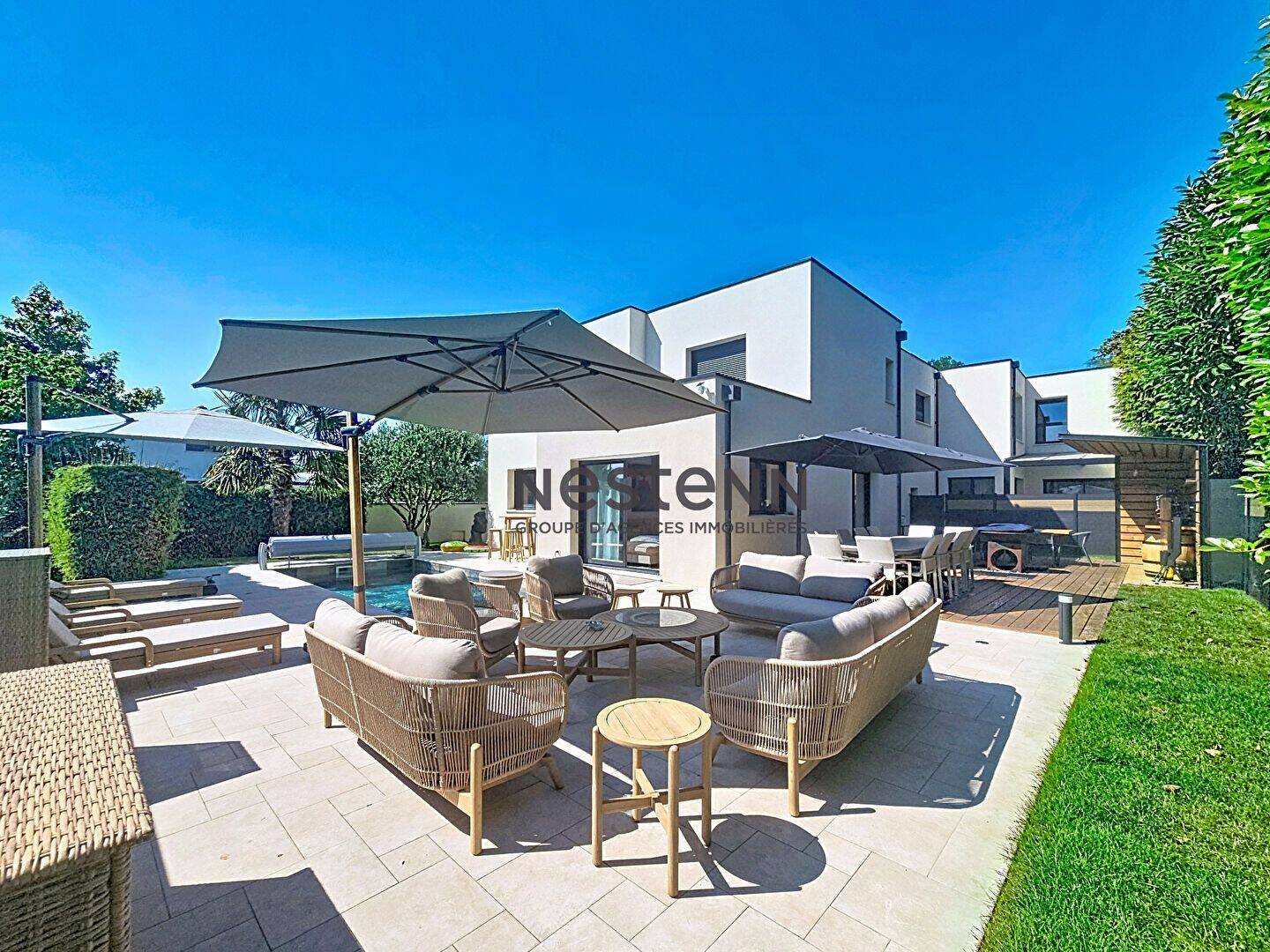 Maison 11 pièces 320 m² · à Biéville-Beuville · 320 m² · 1 196 000 €