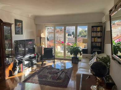 Appartement en viager occupé Bouquet 68 500 € 2 pièces 1 chambre 58,4 m² Étage 4/5 Nice 06100