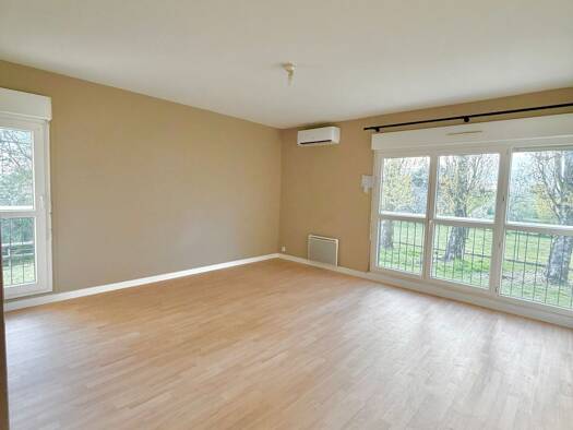 Colocation à louer 700 € 4 pièces 3 chambres 85 m² Étage 1/3 Ambrault 36120