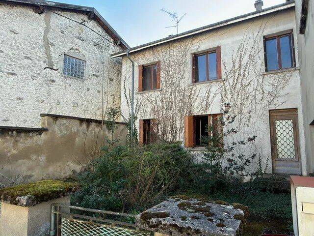 Maison 9 pièces 120 m² · à Tannois · 120 m² · 50 000 €