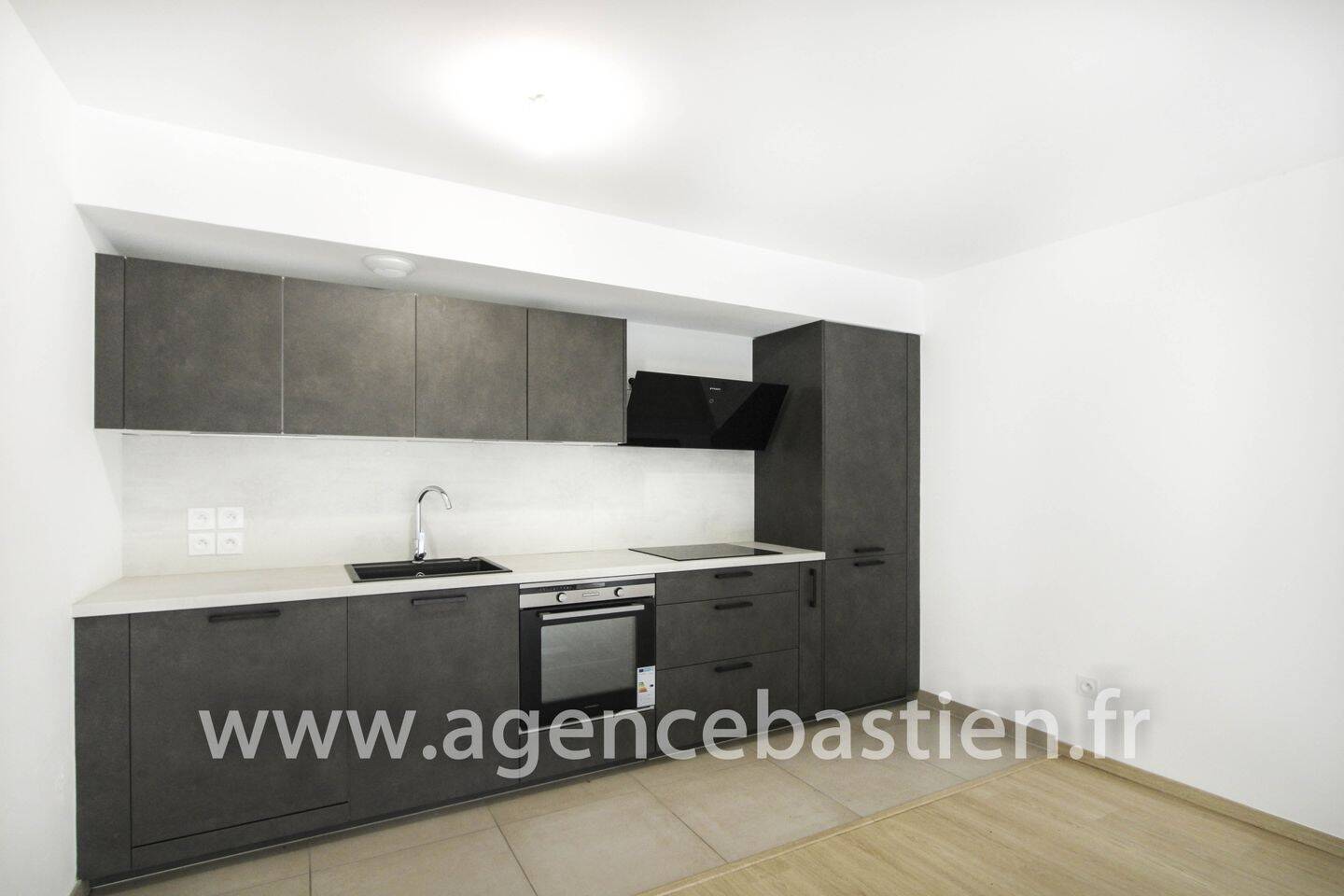 Appartement 2 pièces 47 m² · à Ferney-Voltaire · 47 m² · 1 700 €/mois