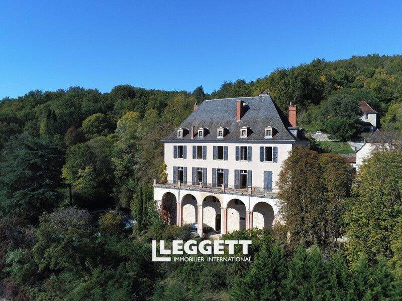 Maison 17 pièces 690 m² · à Catus · 690 m² · 595 000 €