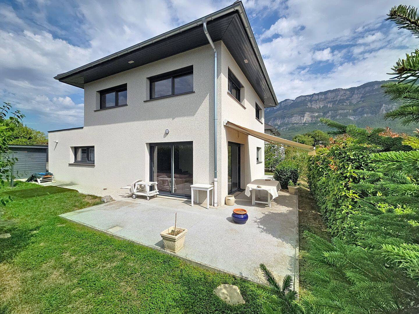 Maison 5 pièces 115 m² · à Drumettaz-Clarafond · 115 m² · 1 850 €/mois