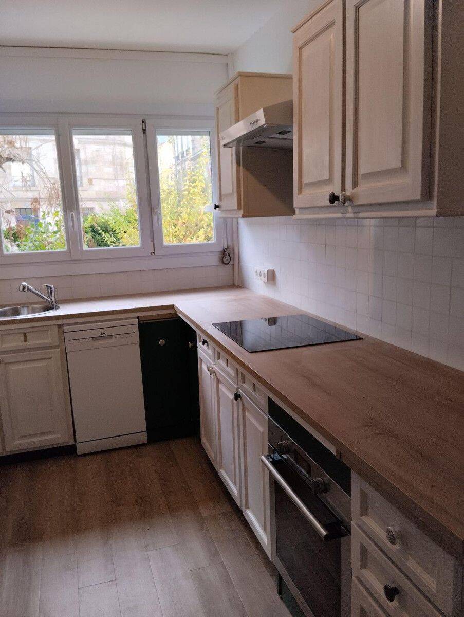 Appartement 3 pièces 80 m² · à Bordeaux · 80 m² · 1 200 €
