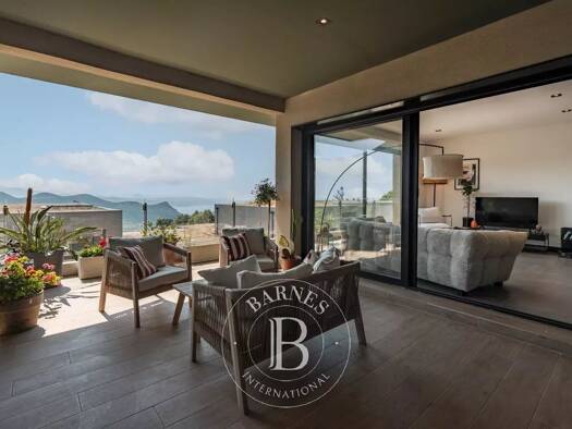 Appartement à vendre 479 000 € 4 pièces 3 chambres 108,4 m² Étage 1/2 Saint-Florent 20217