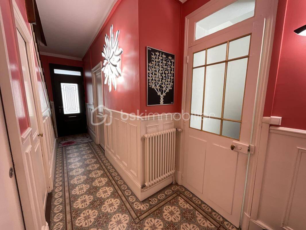 Maison 6 pièces 135 m² · à Châlons-en-Champagne · 135 m² · 235 000 €