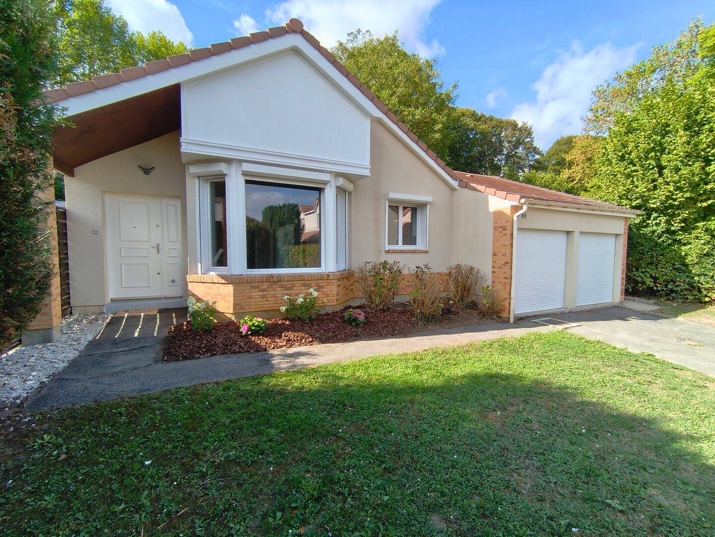 Maison 5 pièces 110 m² · à Saint-Thibault-des-Vignes · 110 m² · 630 000 €