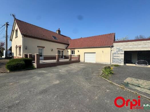 Maison à vendre 250 000 € 4 pièces 3 chambres 130 m² 3 500 m² de terrain Rosières-en-Santerre 80170