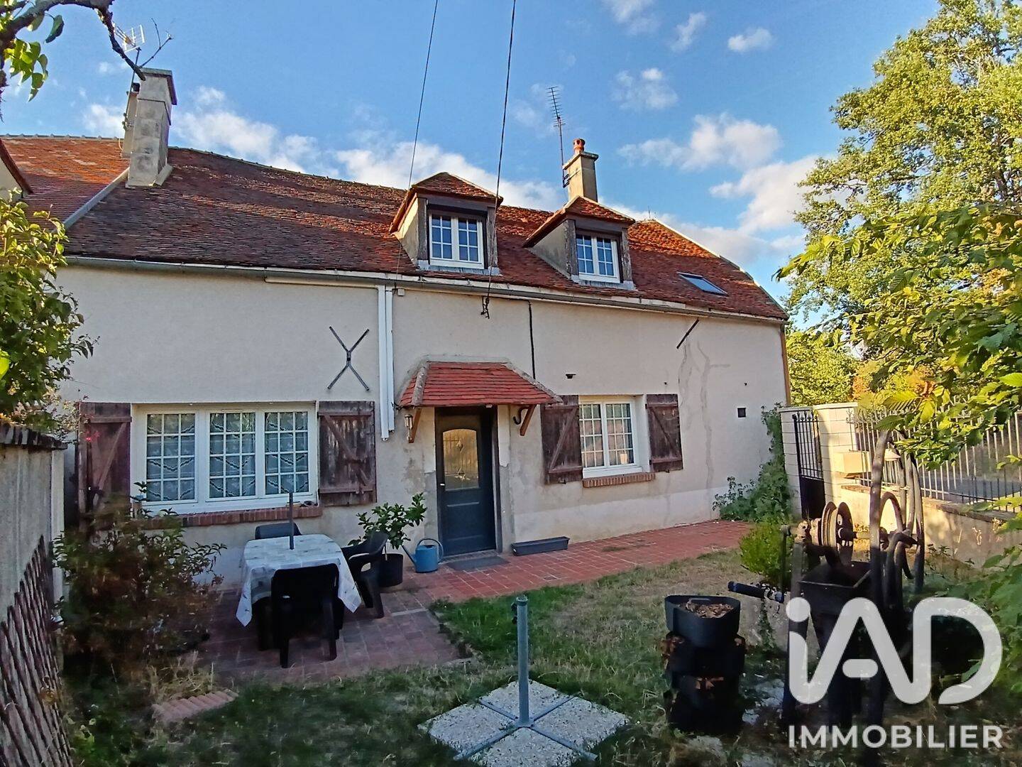Maison 8 pièces 147 m² · à Venoy · 147 m² · 159 000 €