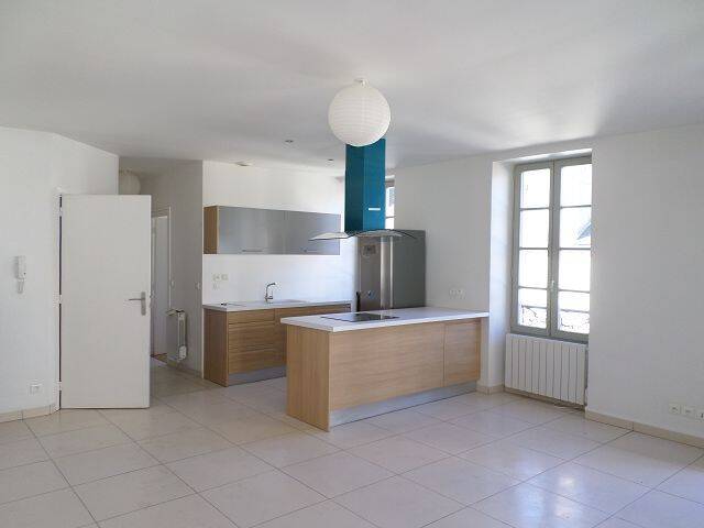 Appartement 3 pièces 65 m² · à La Charité-sur-Loire · 65 m² · 545 €