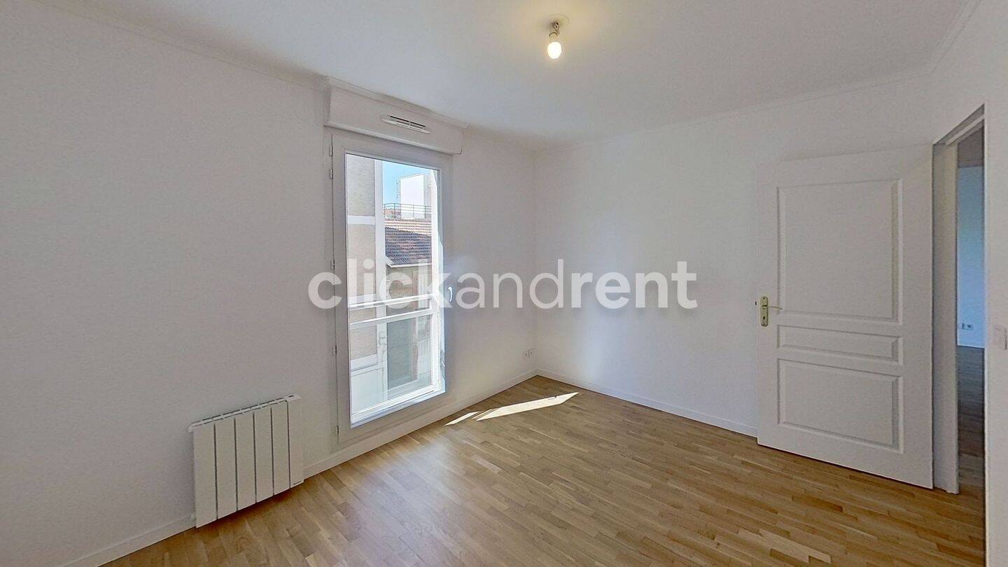 Appartement 4 pièces 80 m² · à Saint-Ouen-sur-Seine · 80,4 m² · 1 600 €