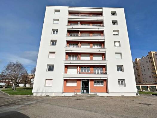 Appartement à vendre 133 000 € 4 pièces 3 chambres 68 m² 6 étages Arsenal Roanne 42300