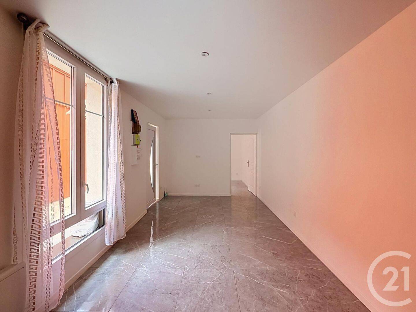 Maison 3 pièces 55 m² · à La Courneuve · 55 m² · 1 450 €/mois