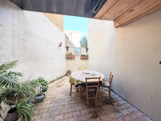 Maison de ville à vendre 219 900 € 4 pièces 3 chambres 70 m² Centre Miramas 13140