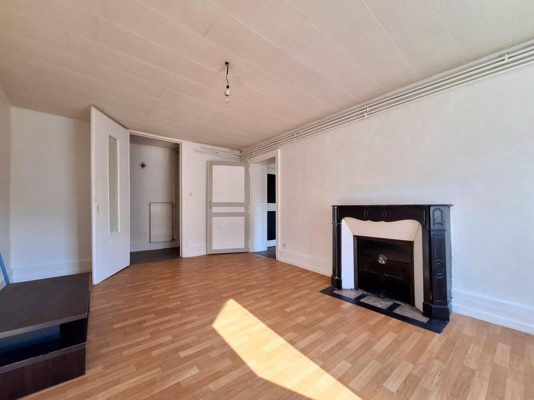 Appartement 2 pièces 68 m² · à Épinal · 68 m² · 76 000 €