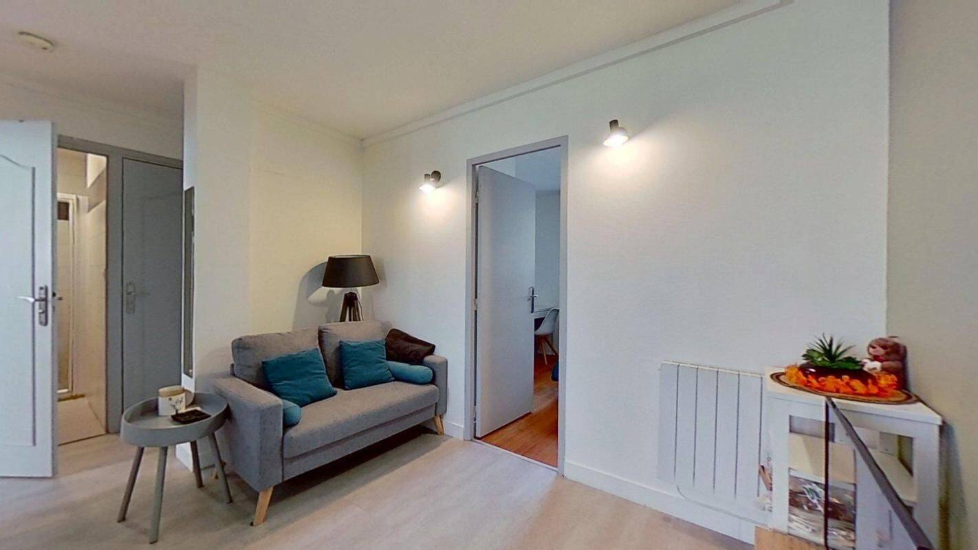4 pièces 53 m² · à Lyon 8ème Arrondissement · 53 m² · 399 €/mois