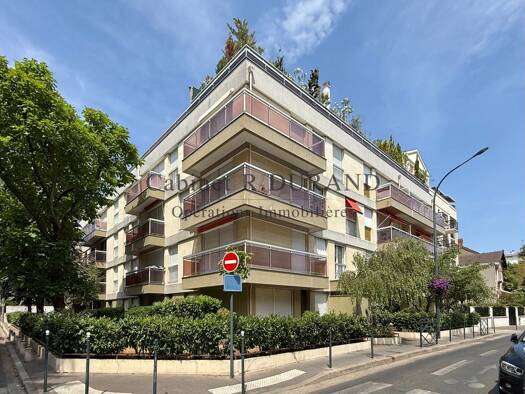 Appartement à vendre 210 000 € 1 pièce 32,1 m² Étage 2/4 Bac-Bécon-Flachat-Gare Asnières-sur-Seine 92600