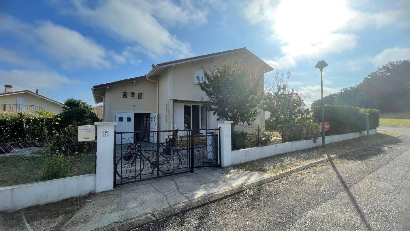 Maison 4 pièces 84 m² · à Mont-de-Marsan · 83,8 m² · 930 €