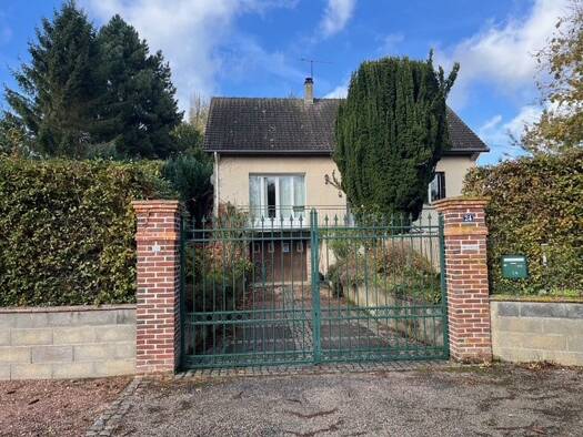 Maison à vendre 175 000 € 5 pièces 4 chambres 101 m² 1 553 m² de terrain Saint-Martin-du-Tilleul 27300