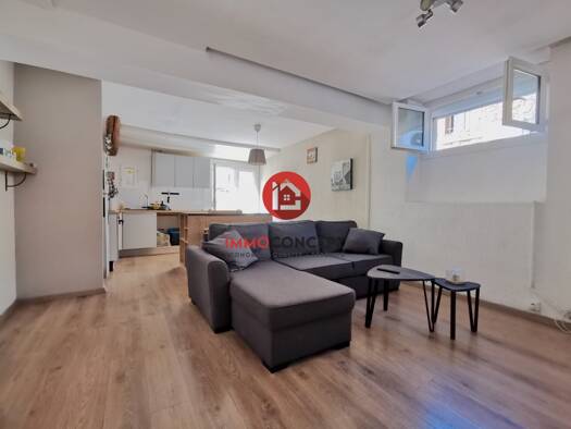 Duplex à vendre 69 000 € 2 pièces 1 chambre 48 m² Étage 3/3 Bagnols-sur-Cèze 30200