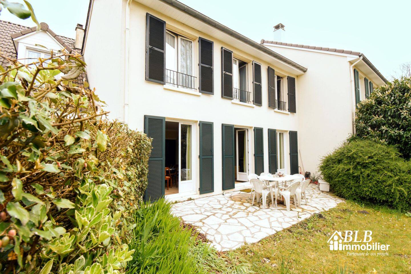 Maison 7 pièces 147 m² · à Maurepas · 147 m² · 410 000 €