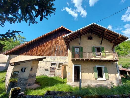 Maison à vendre 285 000 € 12 pièces 5 chambres 450 m² 760 m² de terrain Ayse 74130