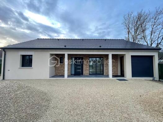 Maison de plain-pied à vendre 310 000 € 5 pièces 3 chambres 104,2 m² Le Malesherbois 45330