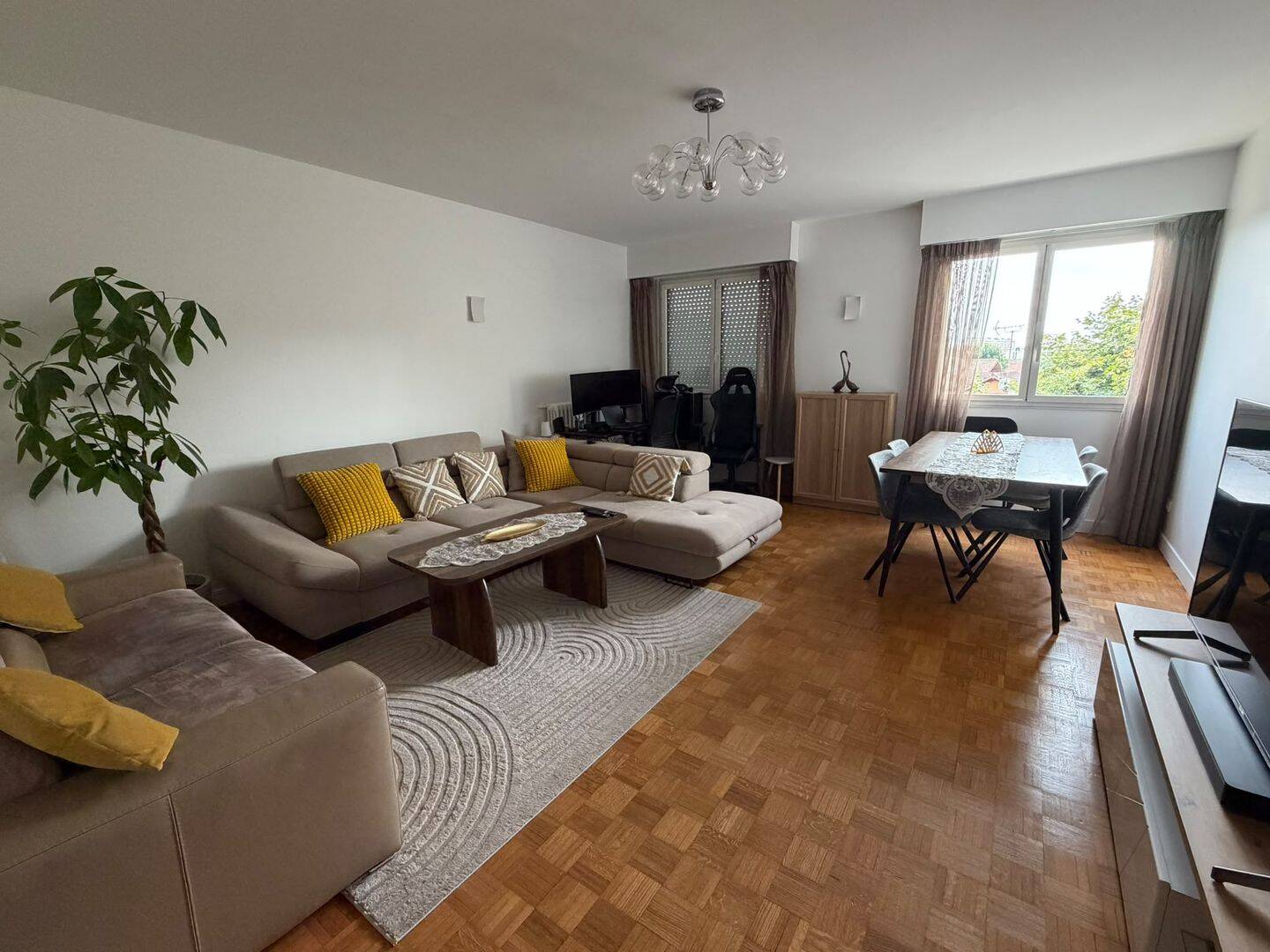 Appartement 3 pièces 73 m² · à Bourg-la-Reine · 72,9 m² · 1 750 €