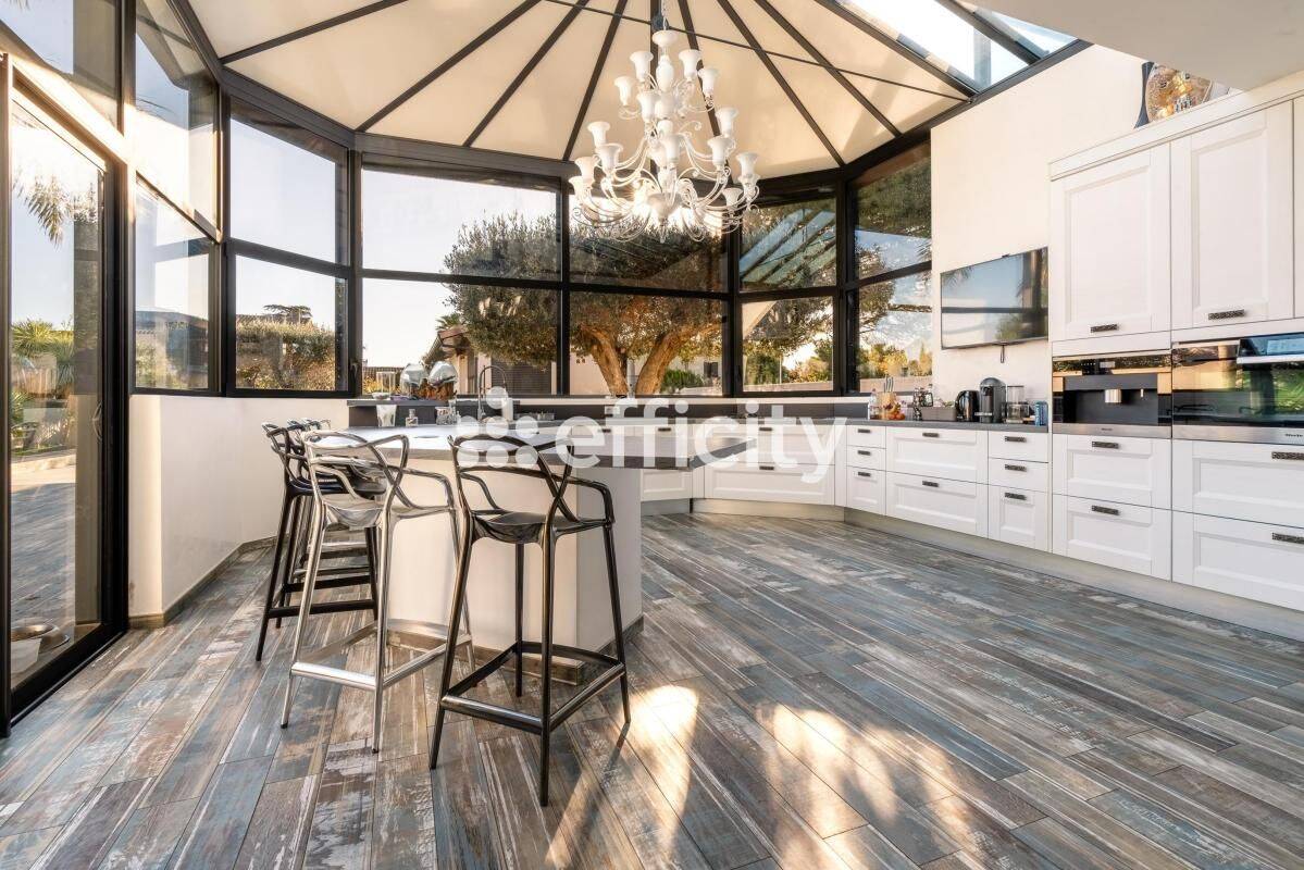 Maison 7 pièces 344 m² · à Vias · 344 m² · 1 200 000 €