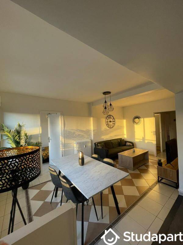1 pièce 11 m² · à Dijon · 11 m² · 400 €/mois
