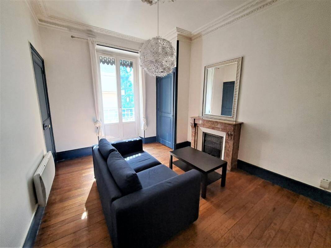 Appartement 2 pièces 49 m² · à Grenoble · 49 m² · 679 €