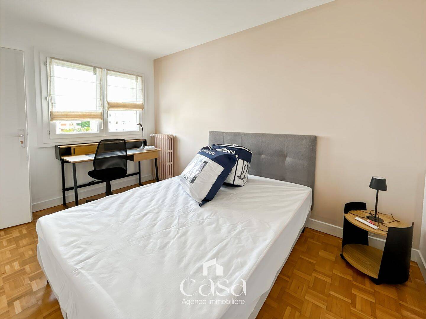 1 pièce 9 m² · à Caen · 9,3 m² · 490 €