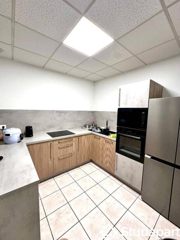 1 pièce 10 m² · à Saint-Martin-d'Hères · 10 m² · 390 €