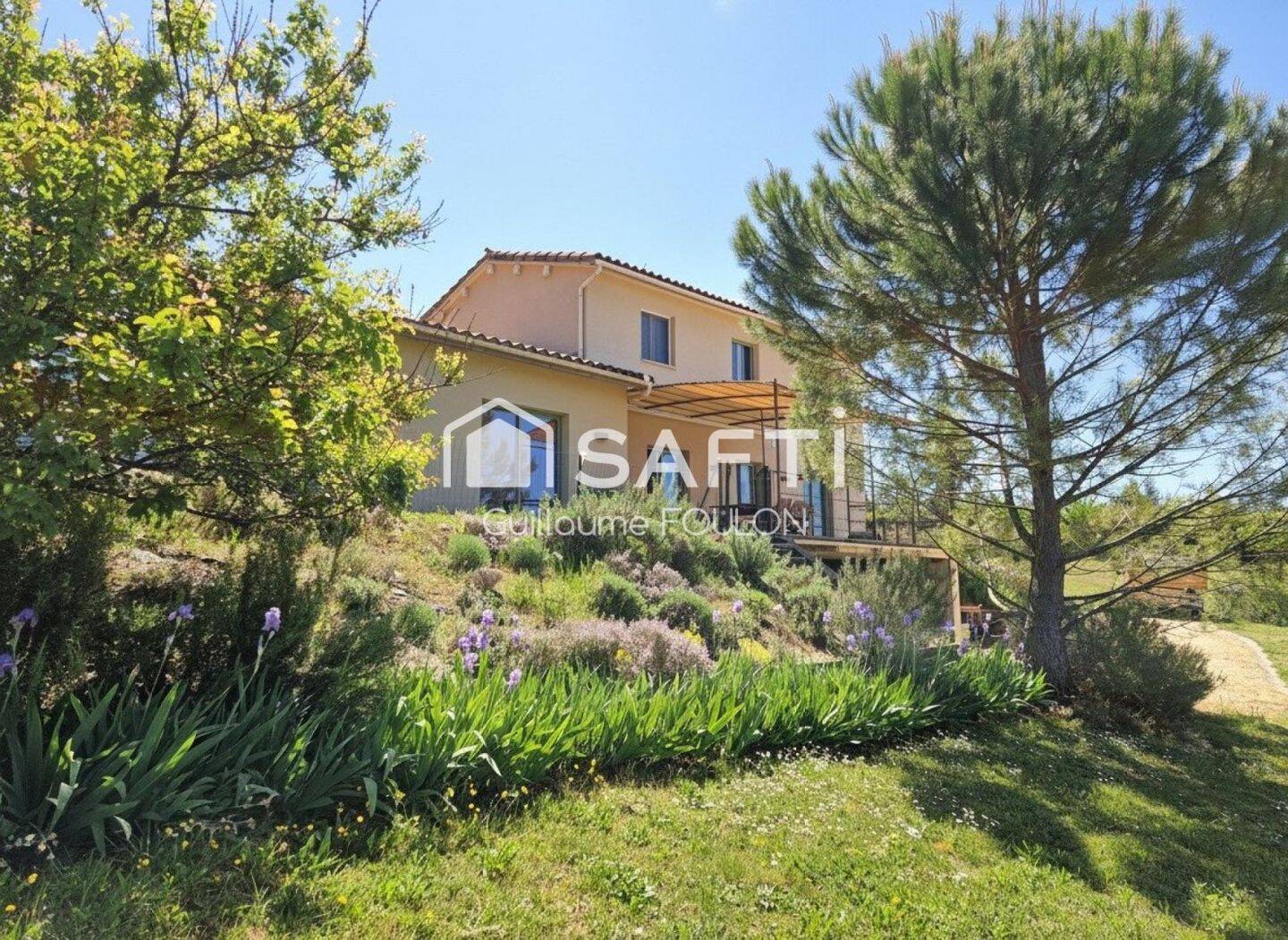 Maison 8 pièces 270 m² · à Apt · 270 m² · 1 000 000 €