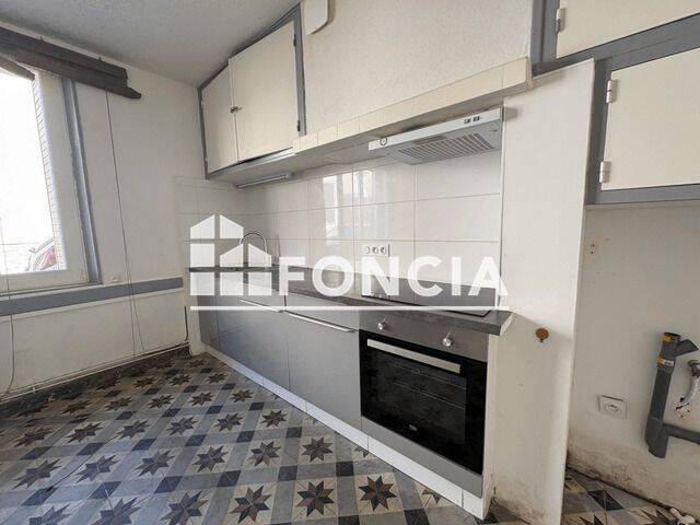 Maison 4 pièces 122 m² · à Castres · 121,8 m² · 750 €
