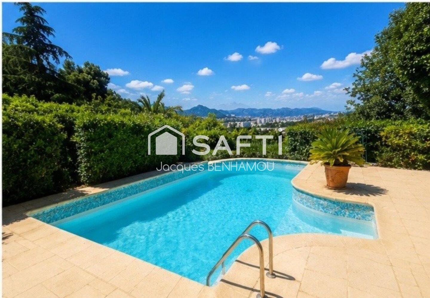 Maison 9 pièces 335 m² · à Marseille 12ème Arrondissement · 335 m² · 1 290 000 €