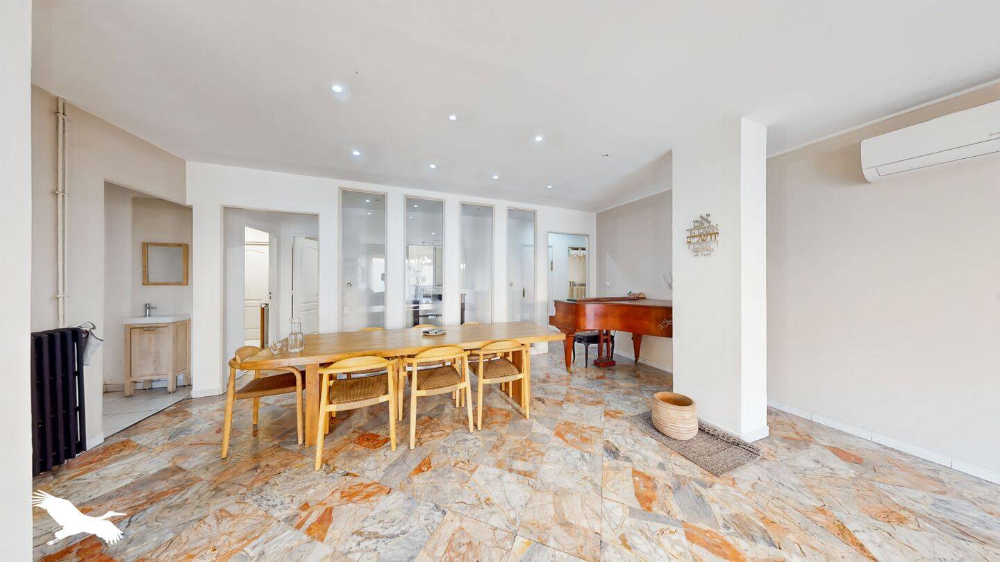Appartement 5 pièces 137 m² · à Marseille 13ème Arrondissement · 137 m² · 190 000 €