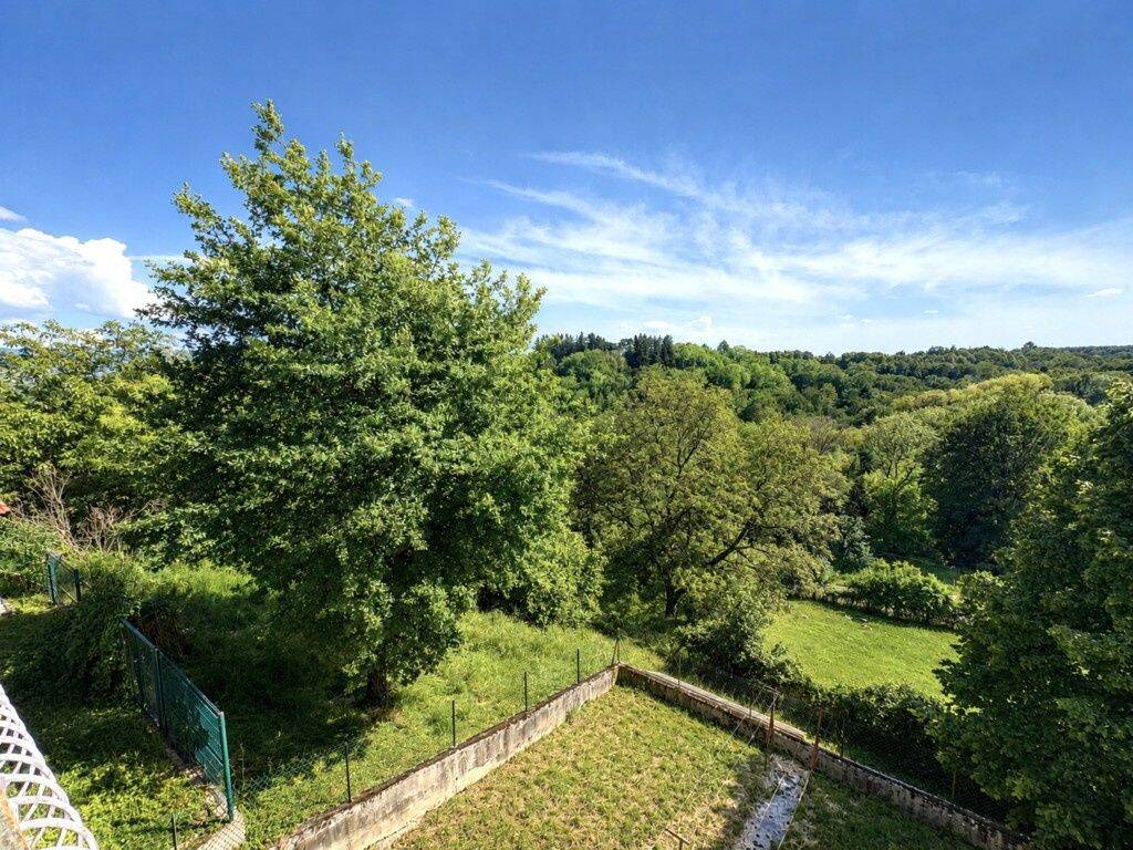Maison 5 pièces 166 m² · à Châtillon-la-Palud · 166 m² · 250 000 €