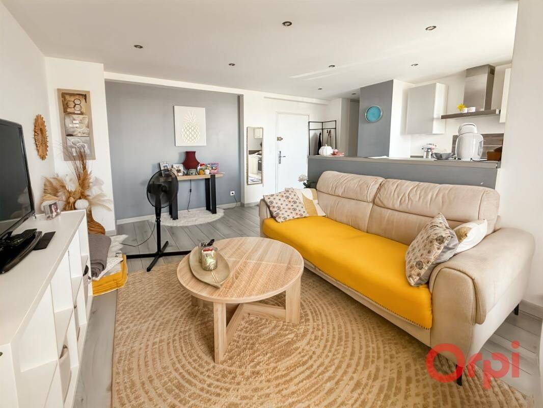 Appartement 1 pièce 41 m² · à La Seyne-sur-Mer · 41,2 m² · 783 €/mois