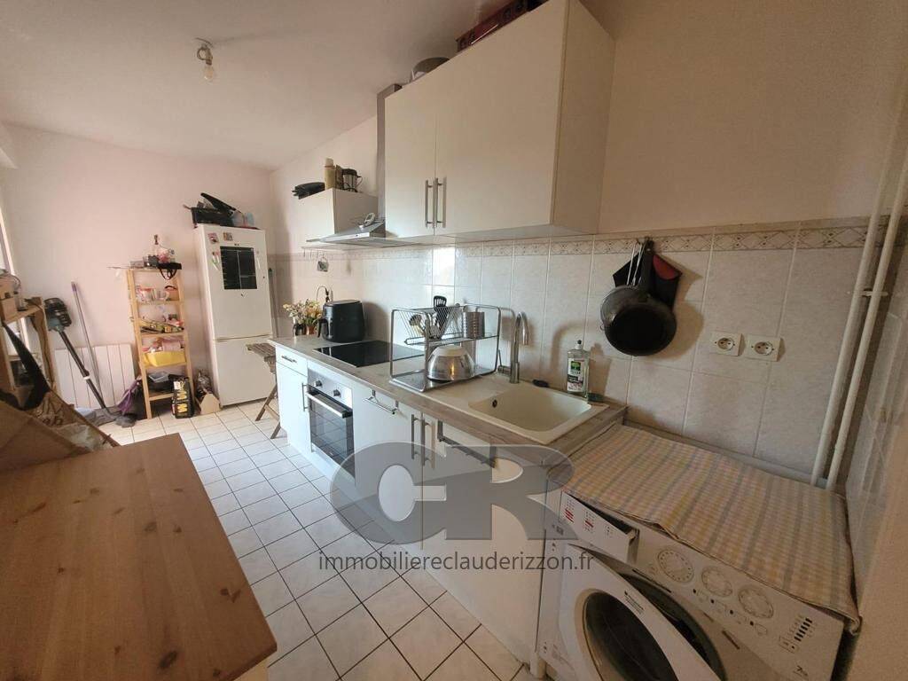 Appartement 3 pièces 68 m² · à Mey · 68 m² · 890 €